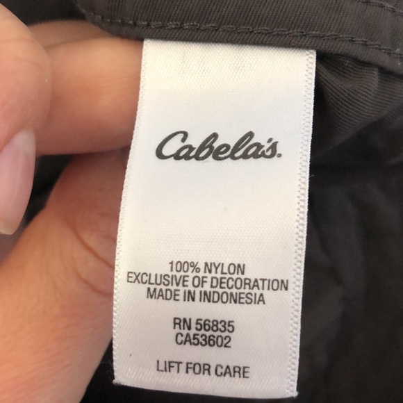 Cabela’s Nylon Cargo Hiking Shorts, size 38 - Picture 6 of 9